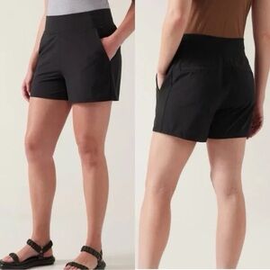 Athleta Brooklyn High Rise Black Short size 2